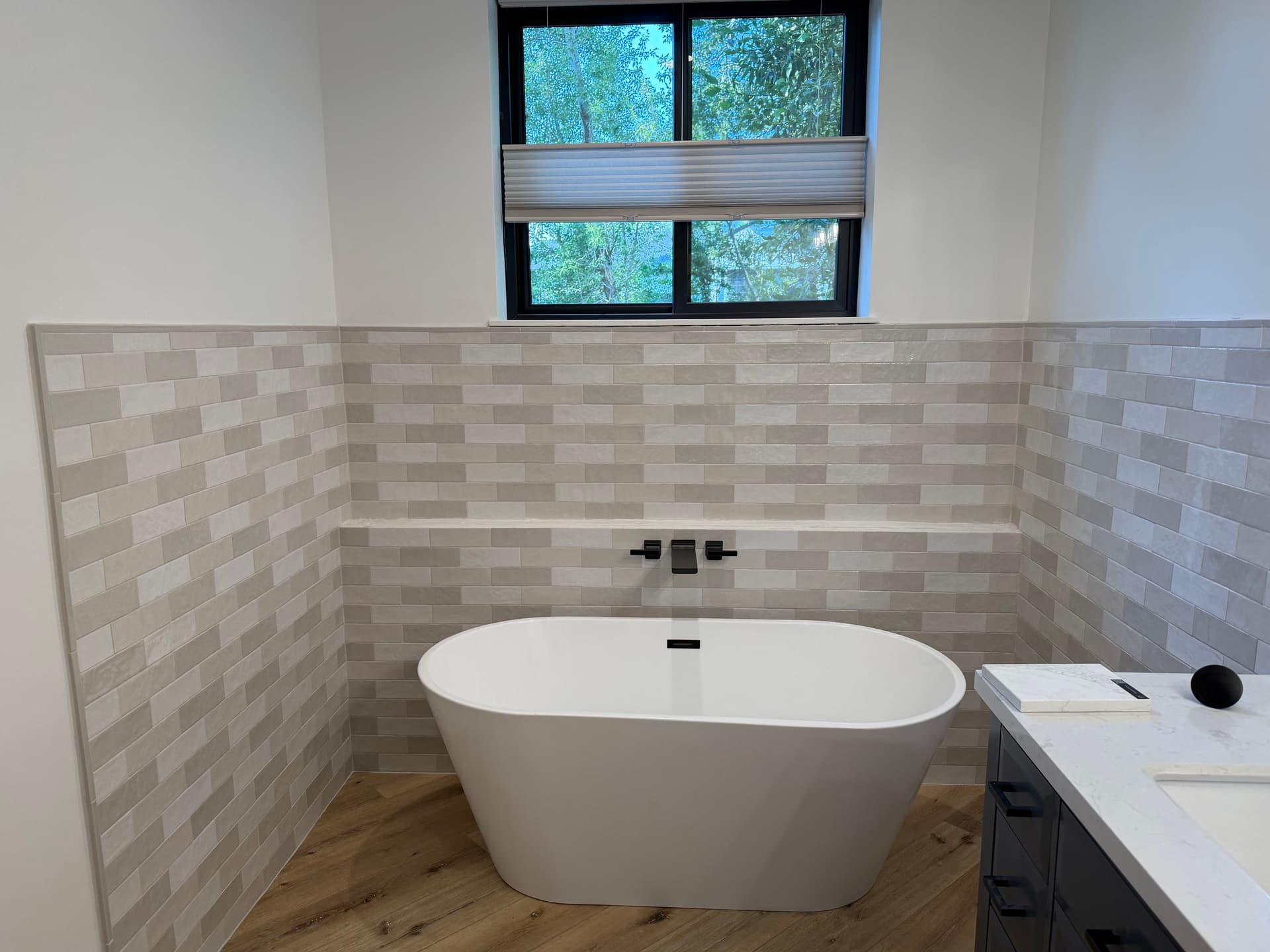 Gallery photos for Fresh Tile Surround and Freestanding Tub Bathroom Update: Image #1