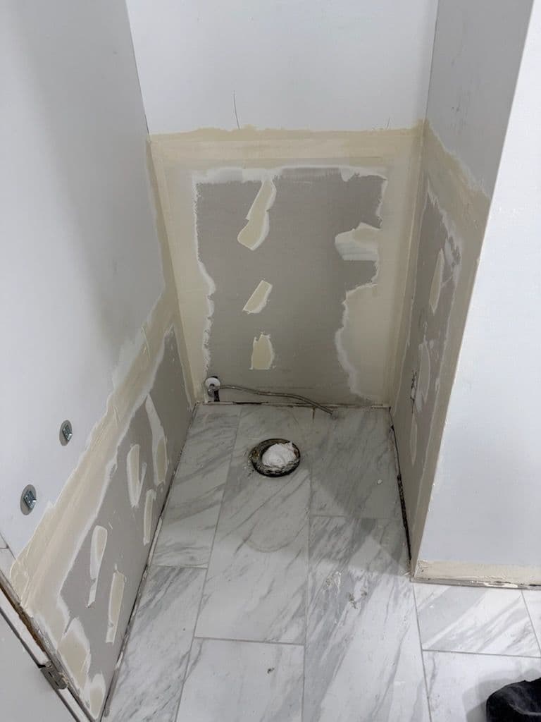 Gallery photos for Basement Overhaul with Modern Bathroom Refresh: Image #3