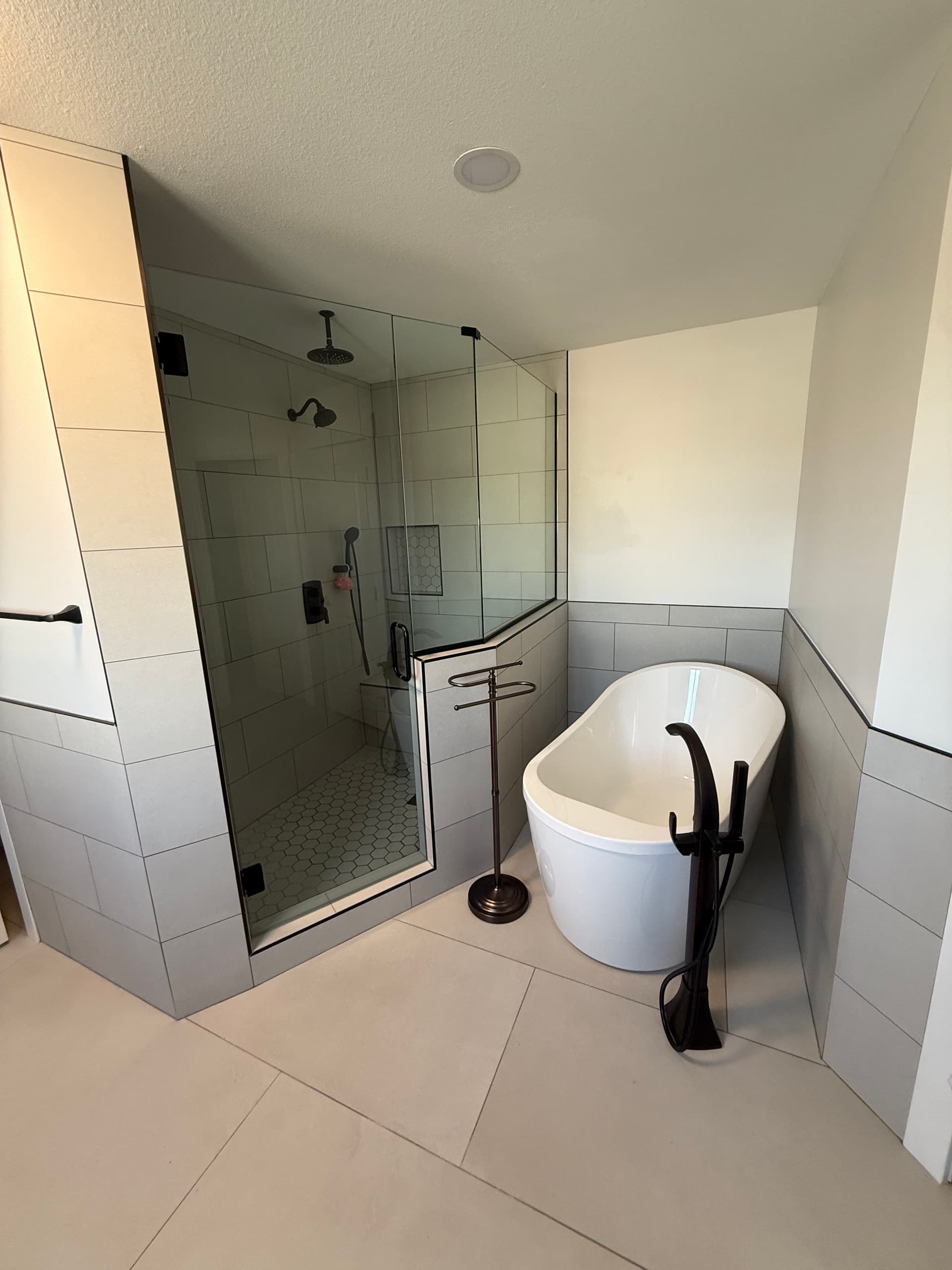 Gallery photos for Modern Bathroom Makeover in Syracuse: Image #3